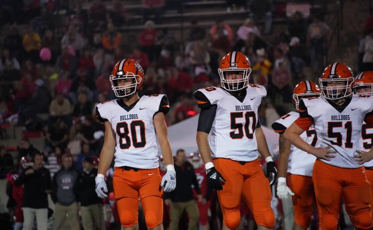 Sophomore tight end Coleman Moore (80) looks to the sideline at Stephens County during the 2022 season. Photo by Lexie Wheless