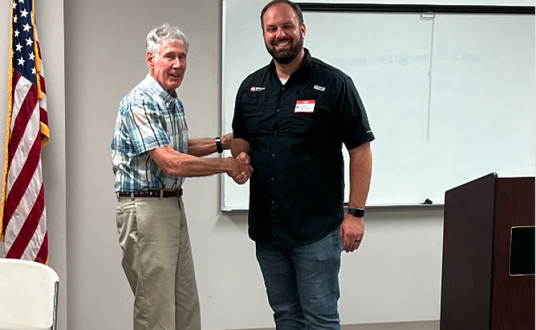 Mayor Brandon Johnson was the guest speaker at the Hart County Property Owner’s Association September meeting. Pictured are (from left) Bill Fogerty and Mayor Brandon Johnson.