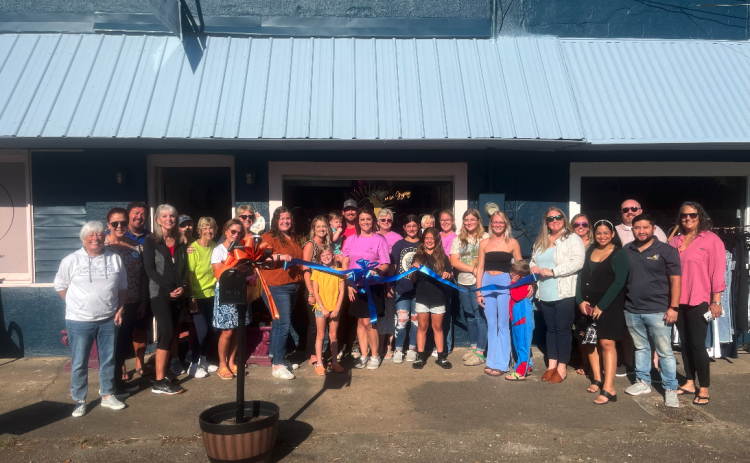 Hartwell Main Street celebrates the grand opening of the Sunrise Gypsy  Beauty Bar with a ribbon cutting ceremony Oct. 3