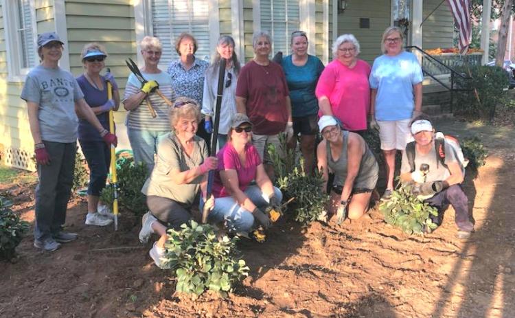 Pine Tree Garden Club members transforming Historical Society landscaping