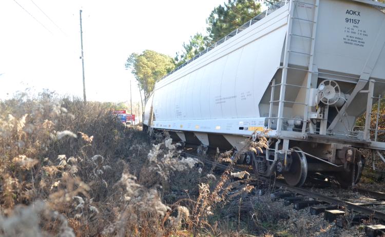 Bad weather caused a train to derail on the Hartwell Railroad Company’s rail line on Bowersville Hwy. Dec. 11