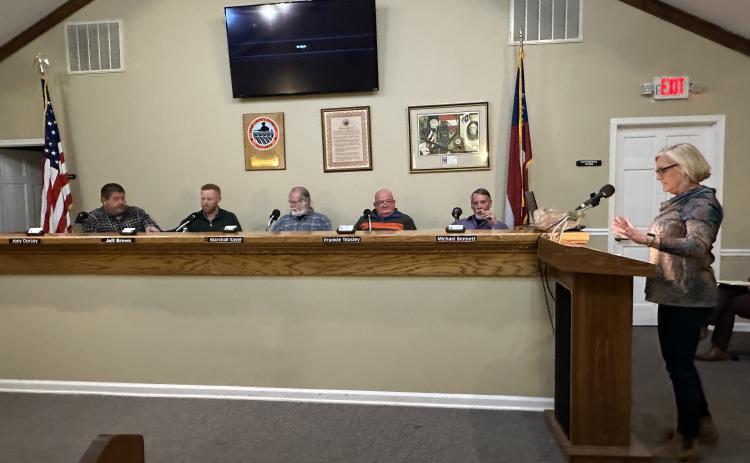 Nancy Evans speaks to the Board of Commissioners during public comment Jan. 23.