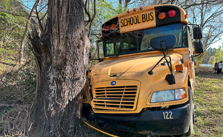 A bus of students from North Hart Elementary crashed into a tree on Harbor Light Marina Rd. March 19.