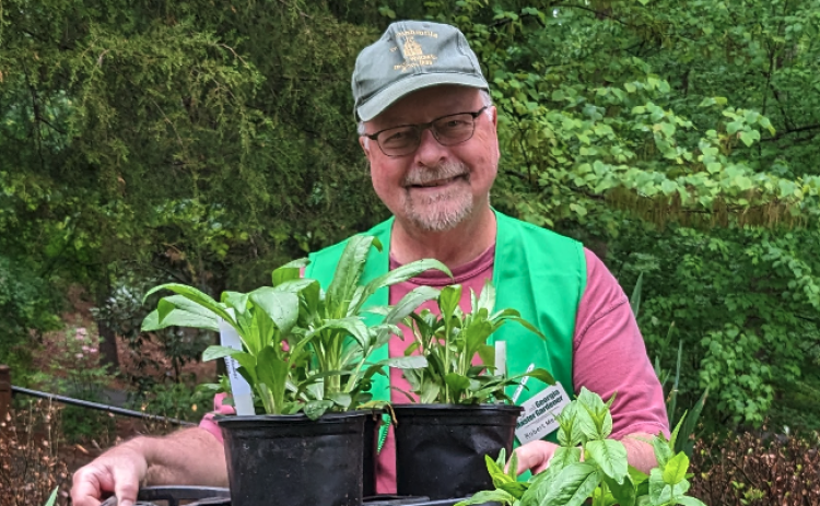 Master gardener and longtime garden curator, Robert Meaders.