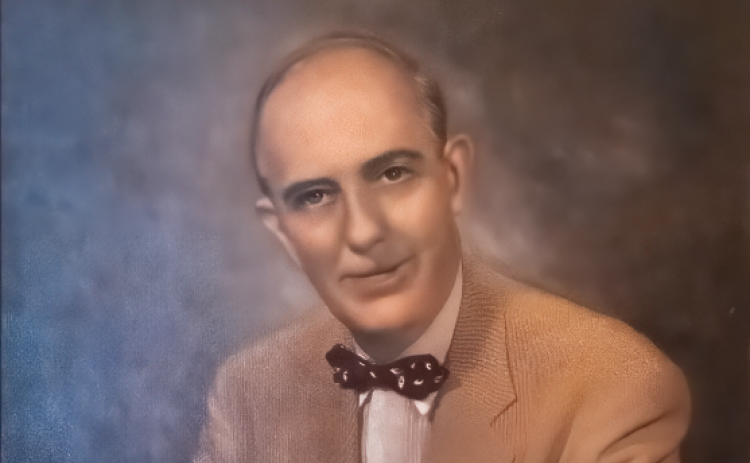 The Hartwell Sun’s former editor and publisher Louie L. Morris.