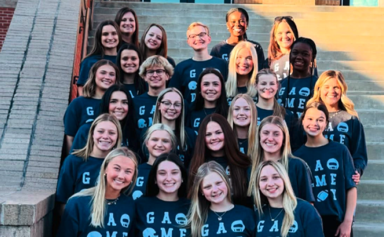 First row from left is Makenna Seawright, Morgan Freeman, Emily Bowers, and Briana Blewitt. Second row from left is Kashae Rucker, Samantha Wilson, Lake Carter, and Lyra Osborne. Third row from left is Landry Wheless, Katelyn Bryant, Olivia Bledsoe, and Kaylee Nelson. Fourth row from left is Natalee Davis, Ayden Mercer, Scarlett Lewis, Ashlyn Adams, and coach Mollie Payne. Fifth row from left is Baylee Graham, Morgan Simmons, and Khalis Blackwell. Sixth row from left is Bree Dickerson, Sierra Fleeman, Hudso