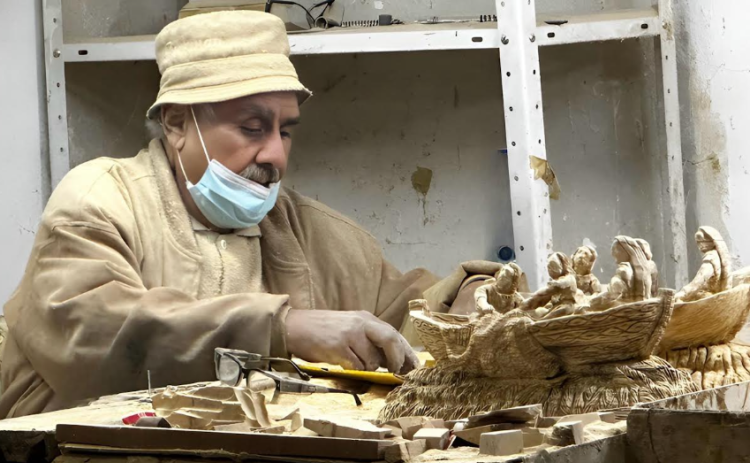 Nativity scenes, along with other hand-carved olive wood carvings, jewelry and other items from the Holy Land’s Nissan Brothers will be available at the Hartwell Art Center Saturday and Sunday. Hartwell First Methodist Church is sponsoring the event. (Photo/Kristi Zemaitis)