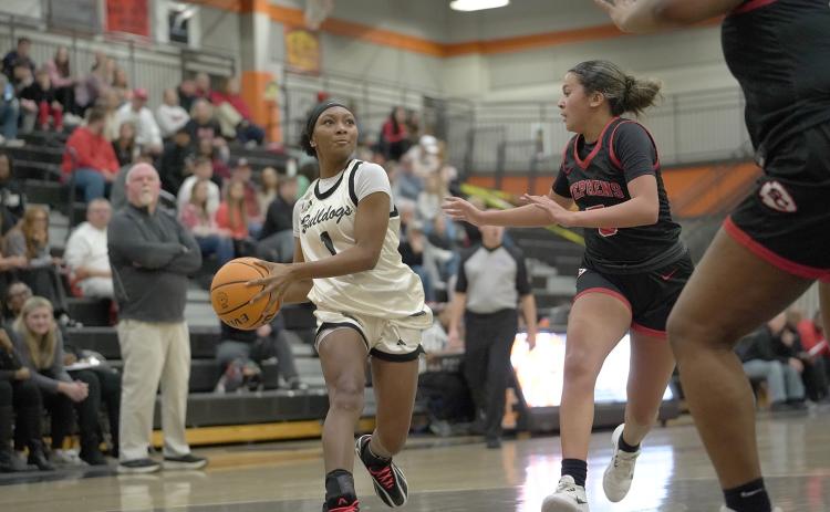 Junior guard Jaycee Wiley drives into the paint in the 60-32 win over the Lady Indians of Stephens County Jan. 23. Photo by Gavin Thomason.