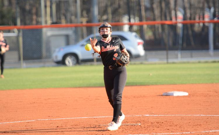 Slow-pitch softball’s junior pitcher Carly Dutton earns Athlete of the Week. Photo by Benjamin London.