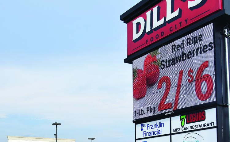 Dill's Food City's location in Lavonia and former location in Royston, will become a Food Lion, the Dilworth family and Food Lion announced last week. Photo by Shane Scoggins, Franklin County Citizen Leader.