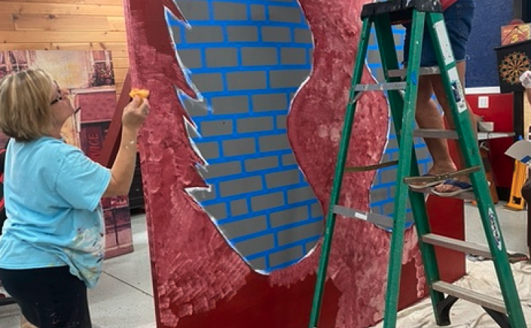 April Garner and Pat Harper are just two members of the Hartwell Service League who have been hard at work preparing a new mural that will be displayed during this year’s Pre-4th Festival.