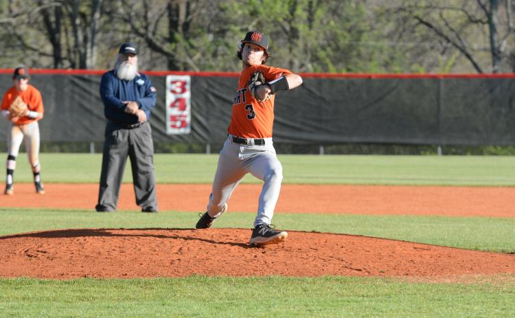 Senior pitcher Ethan Martin came in relief and pitched a gem for the Diamond Dogs, but fell 8-7 in extra innings in game one of the double header on March 29. Martin’s final statline from the bump was five innings pitched, four hits, one earned run, and five strikeouts.